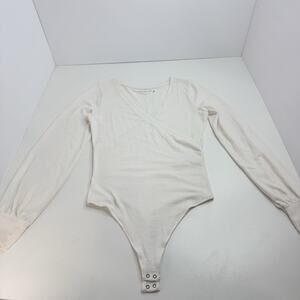 Abercrombie & Fitch Soft A&F Cozy Sz M NWT Cream Color Bodysuit Sweater